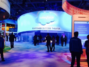 Customer Success arena DF15